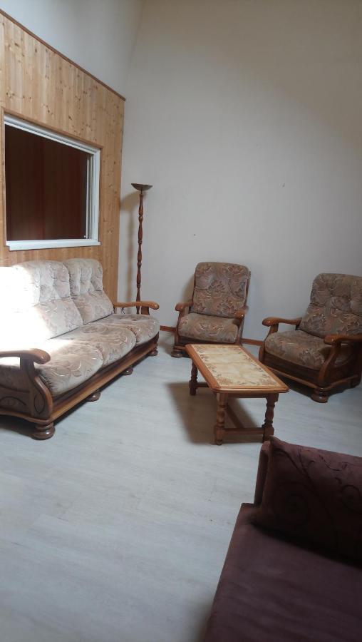 Hebergement Pour 2 Personnes,1 Chambres, Salon, Salle A Manger, Grand Garage Possibilite D'Un Lit 1 Personne Supplementaire Pour 15 Euros Sancoins Exterior foto